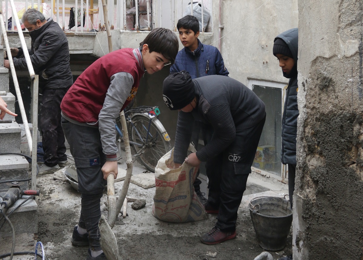 جهادگران کوچک «کوثر» خانه بیبضاعتها را آباد میکنند جهادگران کوچک «کوثر» خانه بیبضاعتها را آباد میکنند