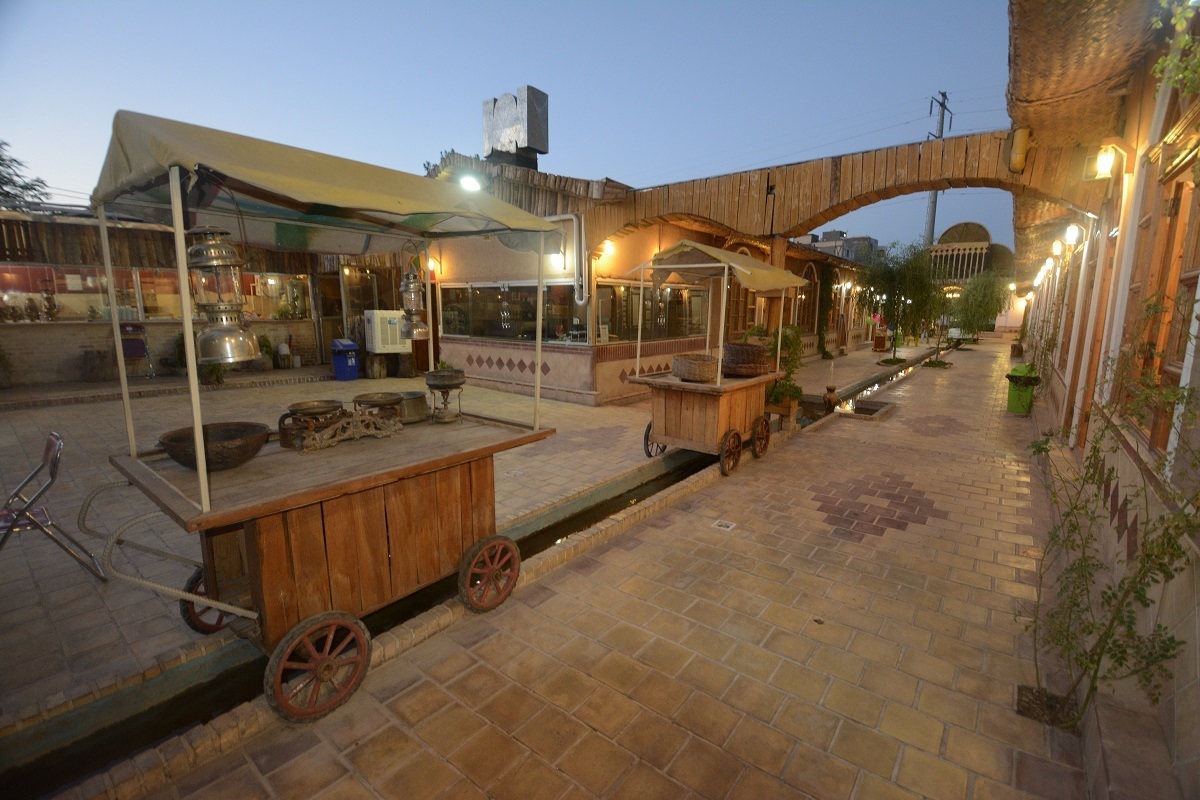 از پادویی در پیراهن دوزی تا مدیر یک مجموعه بزرگ تفریحی و خدماتی از پادویی در پیراهن دوزی تا مدیر یک مجموعه بزرگ تفریحی و خدماتی