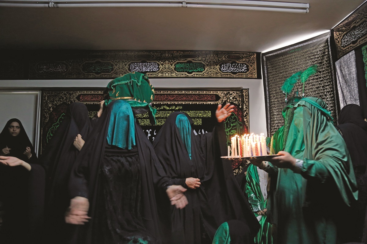 سینی‌گردانی در «عرس القاسم»