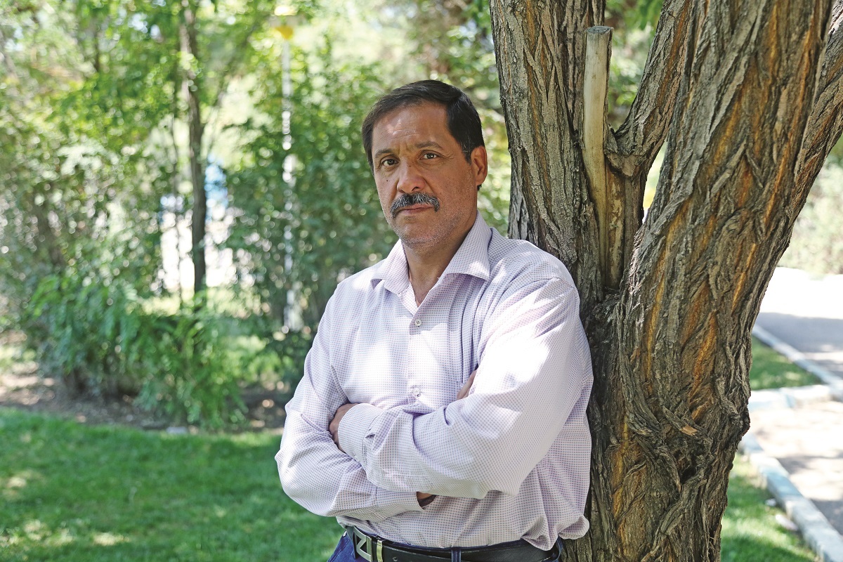 از خبرنگار اجتماعی تا حوزه ورزش، سی سال تلاش مجید خروشی در روزنامه خراسان از خبرنگار اجتماعی تا حوزه ورزش، سی سال تلاش مجید خروشی در روزنامه خراسان