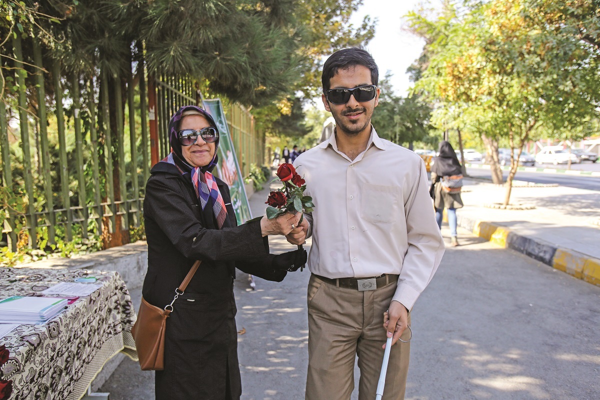 گپ و گفتی با روشن‌دلان مرکز «رؤیای سفید نابینایان» در بولوار صیاد