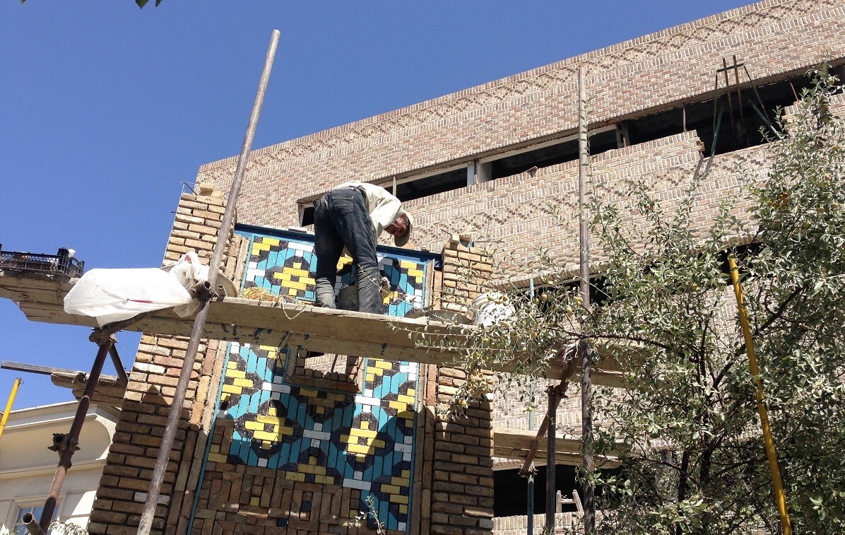 واچینی آثار تاریخی تخریب شده اطراف حرم در محلات دیگر