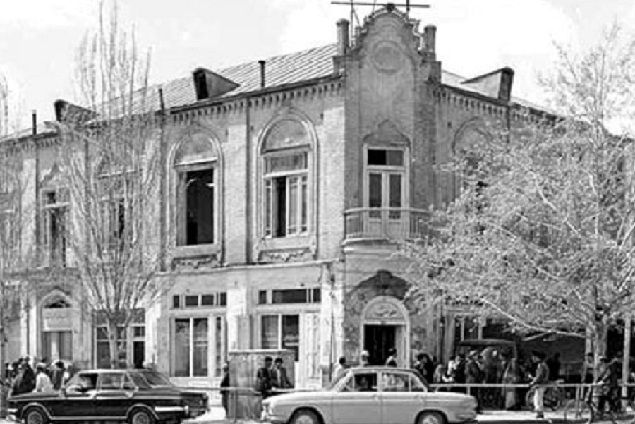 پای صحبتهای آخرین بازمانده هنر شیروانی کوبی در مشهد پای صحبتهای آخرین بازمانده هنر شیروانی کوبی در مشهد