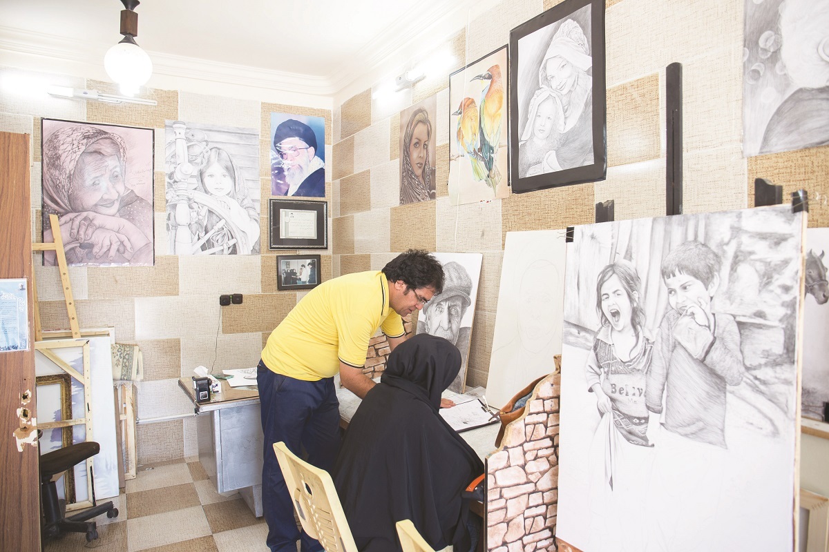 یک خیابان به من بدهید، رنگش میکنم! یک خیابان به من بدهید، رنگش میکنم!