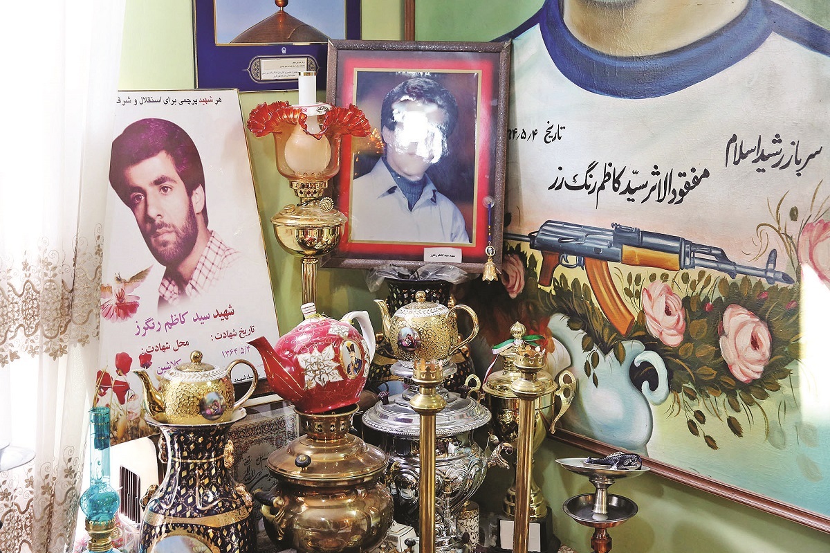 11سال انتظار؛ یک گور جمعی، یک پلاک و 3تکه استخوان 11سال انتظار؛ یک گور جمعی، یک پلاک و 3تکه استخوان