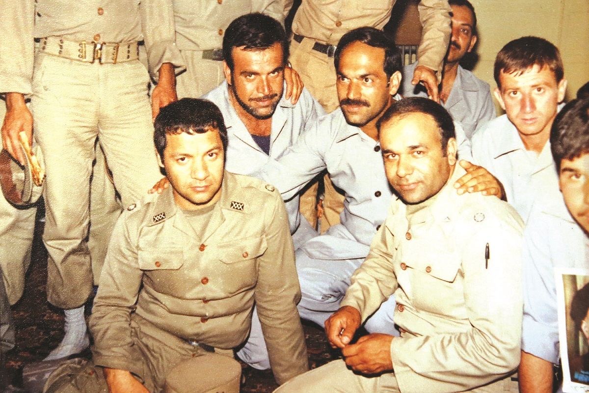 اسرای عراقی از شرم گریستند