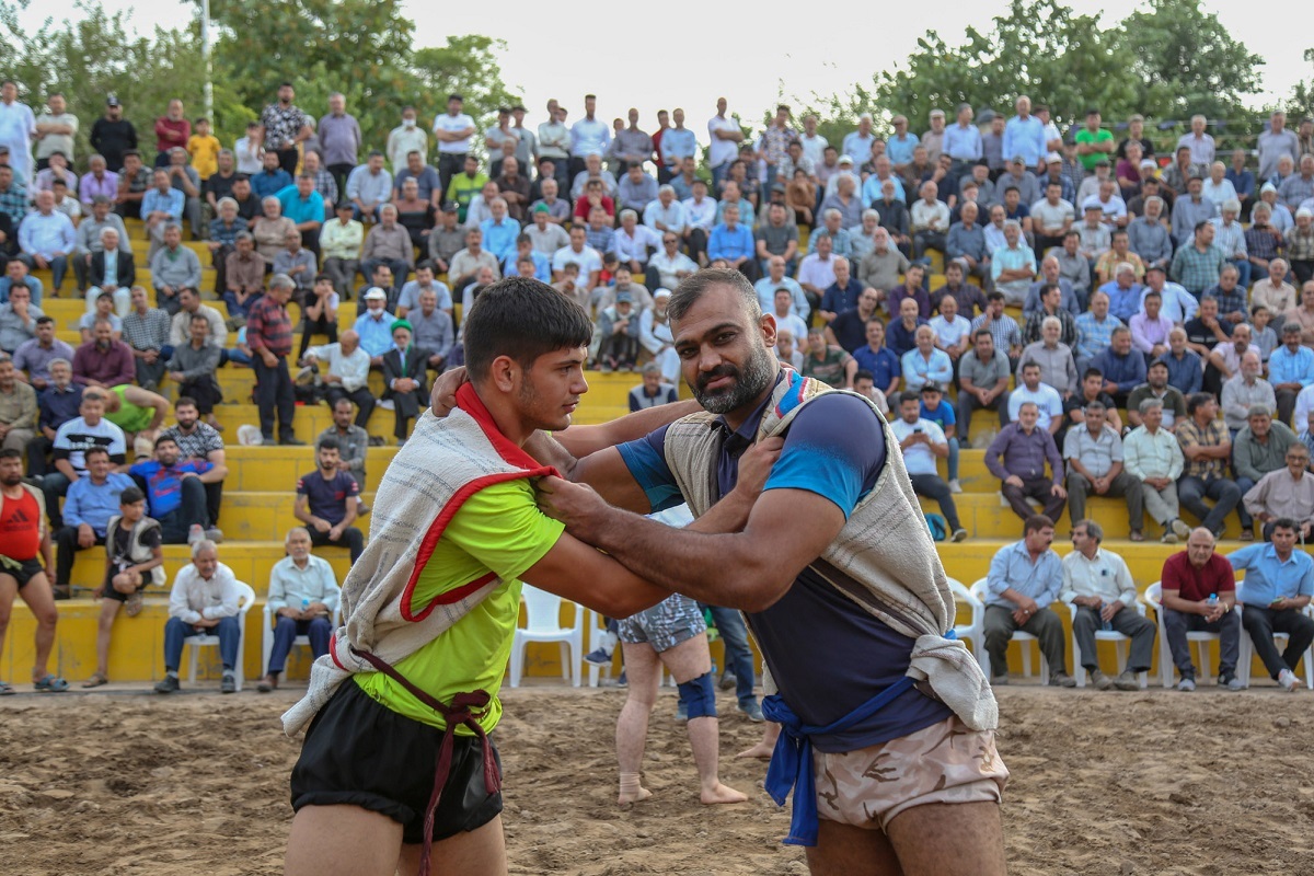 قهرمان کشتی باچوخه محبوب دل تماشاگران این رشته ورزشی است قهرمان کشتی باچوخه محبوب دل تماشاگران این رشته ورزشی است
