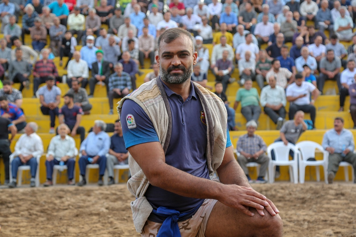 قهرمان کشتی باچوخه محبوب دل تماشاگران این رشته ورزشی است قهرمان کشتی باچوخه محبوب دل تماشاگران این رشته ورزشی است