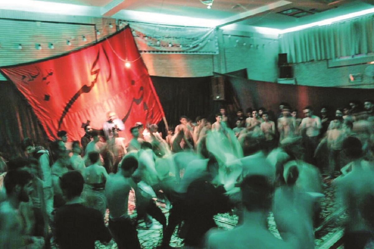 روایتی از هیئتی که درِ مهربانیاش به روی همه جوانان محله باز است روایتی از هیئتی که درِ مهربانیاش به روی همه جوانان محله باز است