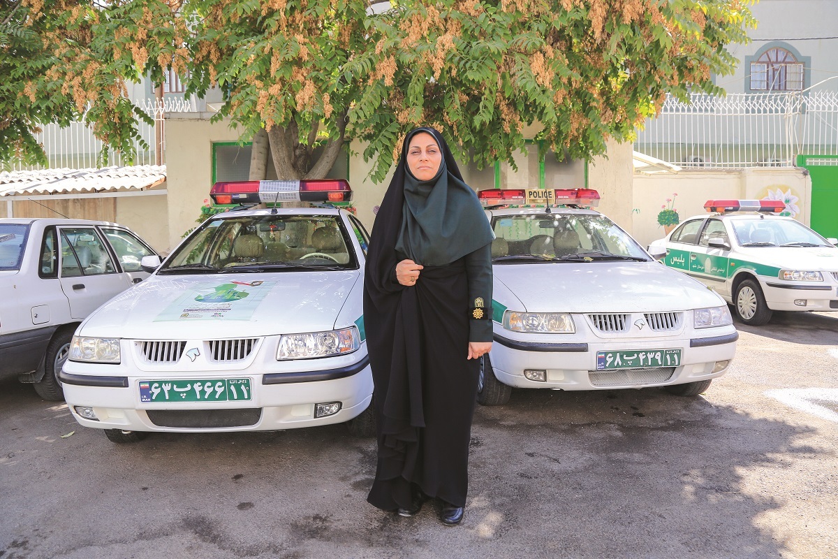 به احترام این زنان، خبردار!