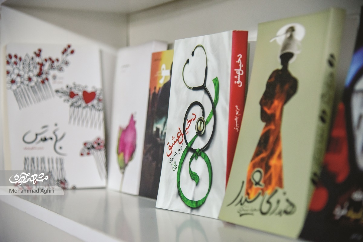 ناهید خانم و ریحانه خانم، بانوان موسس کتابخانه خیابان صدف ناهید خانم و ریحانه خانم، بانوان موسس کتابخانه خیابان صدف