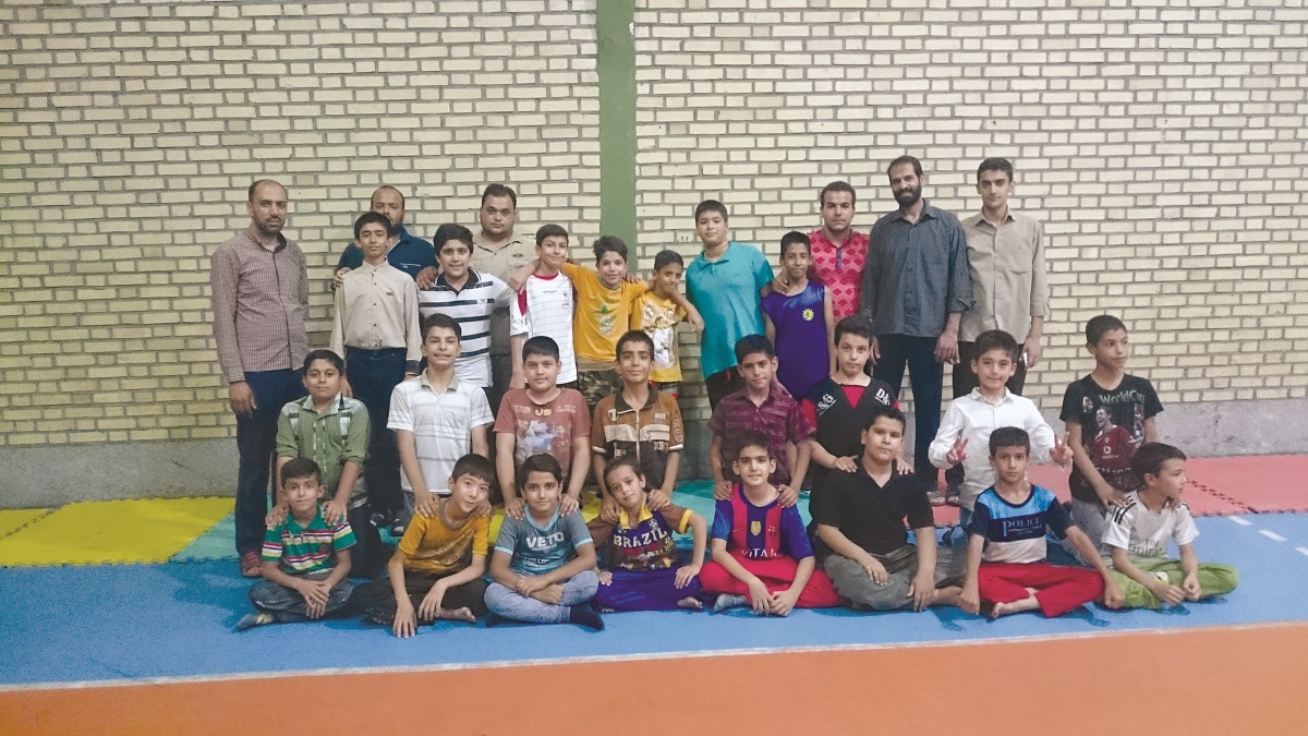 حسینآباد به «وکیلآبادِ نو» مشهور بود حسینآباد به «وکیلآبادِ نو» مشهور بود