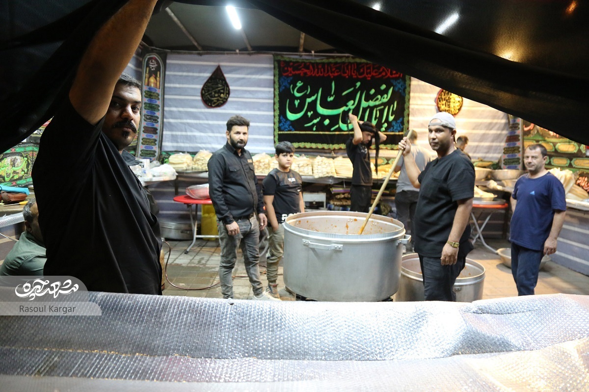 عزاداری با بوی هیزم و عطر چای زغالی و قهوه عربی عزاداری با بوی هیزم و عطر چای زغالی و قهوه عربی