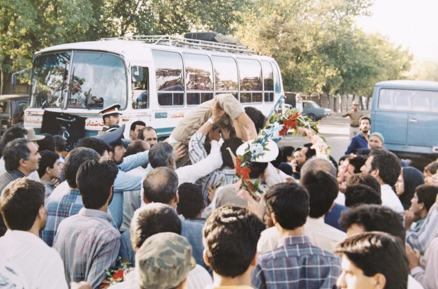 اسـیربانِ اسـیر اسـیربانِ اسـیر