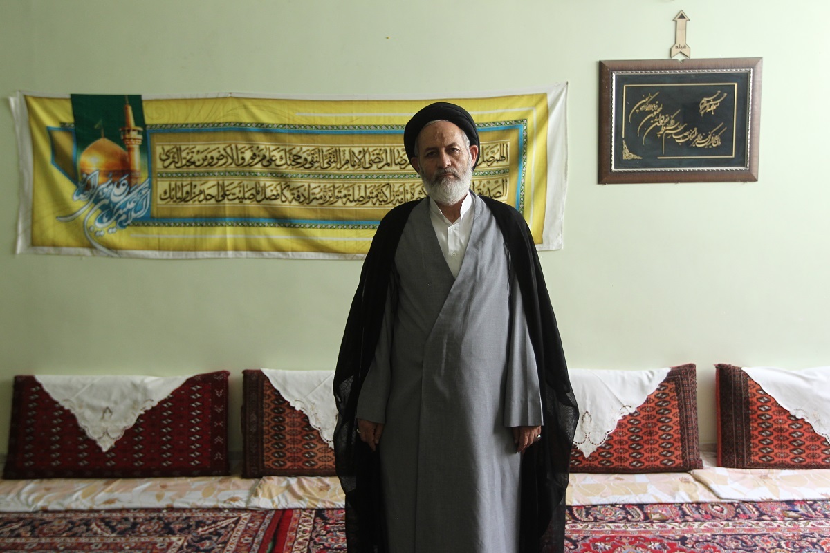 روایتنگاریهای گروه سرودی که فعالیت خود را از مسجد فاطمیه شروع کرد و درمسجد امام علی بن موسی الرضا (ع) رشد یافت، کتاب شد روایتنگاریهای گروه سرودی که فعالیت خود را از مسجد فاطمیه شروع کرد و درمسجد امام علی بن موسی الرضا (ع) رشد یافت، کتاب شد