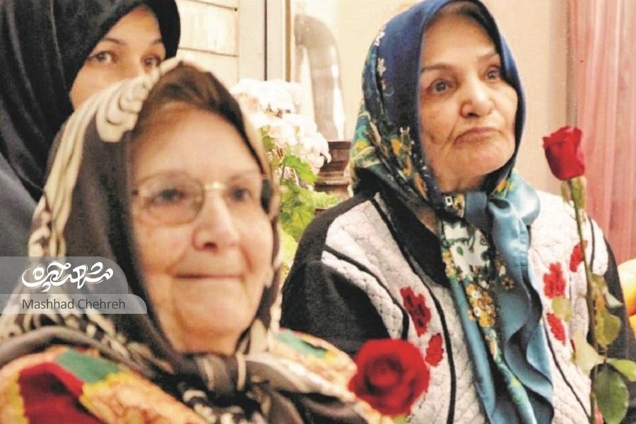 دورهمی شب چله سالمندان در خانه پروین