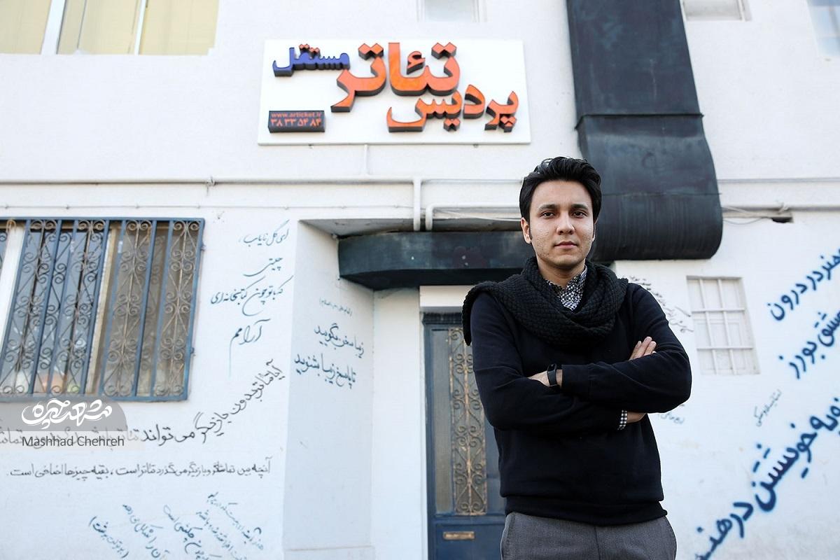 کارگردان مشهدی تئاتر، شکارچی ایدههای ناب است کارگردان مشهدی تئاتر، شکارچی ایدههای ناب است