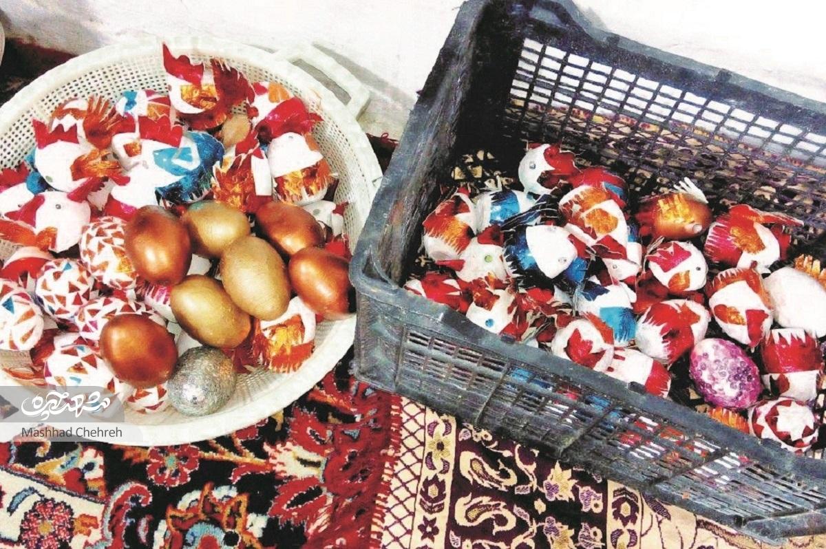 کمک به دخل و خرج خانه با تولید و فروش دستبافتههای دلربا کمک به دخل و خرج خانه با تولید و فروش دستبافتههای دلربا