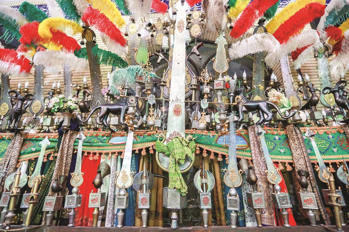 اقامه عزای حسینی (ع) در حسینیه صد ساله سراب اقامه عزای حسینی (ع) در حسینیه صد ساله سراب