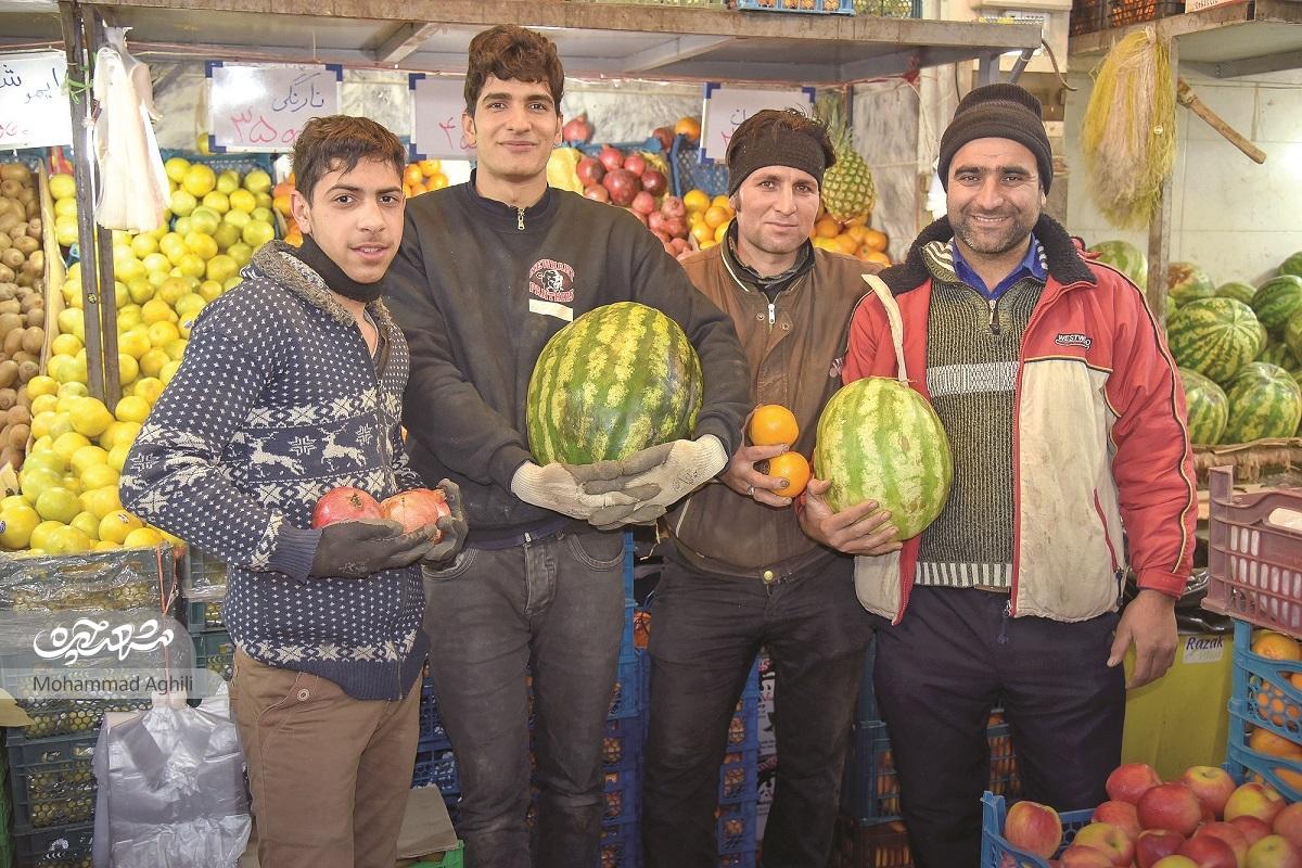 هرسال شب چله قاسم آبادی‌ها به میوه فروشی‌های چهارراه ورزش گره می‌خورد