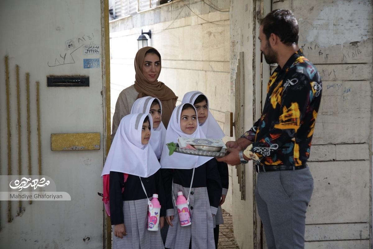 بعد از ۶ سال از انتشار خبر تولد فرزندان خانواده میراسماعیلی، دوباره به سراغ آنها رفتیمچهارقلوها به کلاس اول میروند بعد از ۶ سال از انتشار خبر تولد فرزندان خانواده میراسماعیلی، دوباره به سراغ آنها رفتیمچهارقلوها به کلاس اول میروند