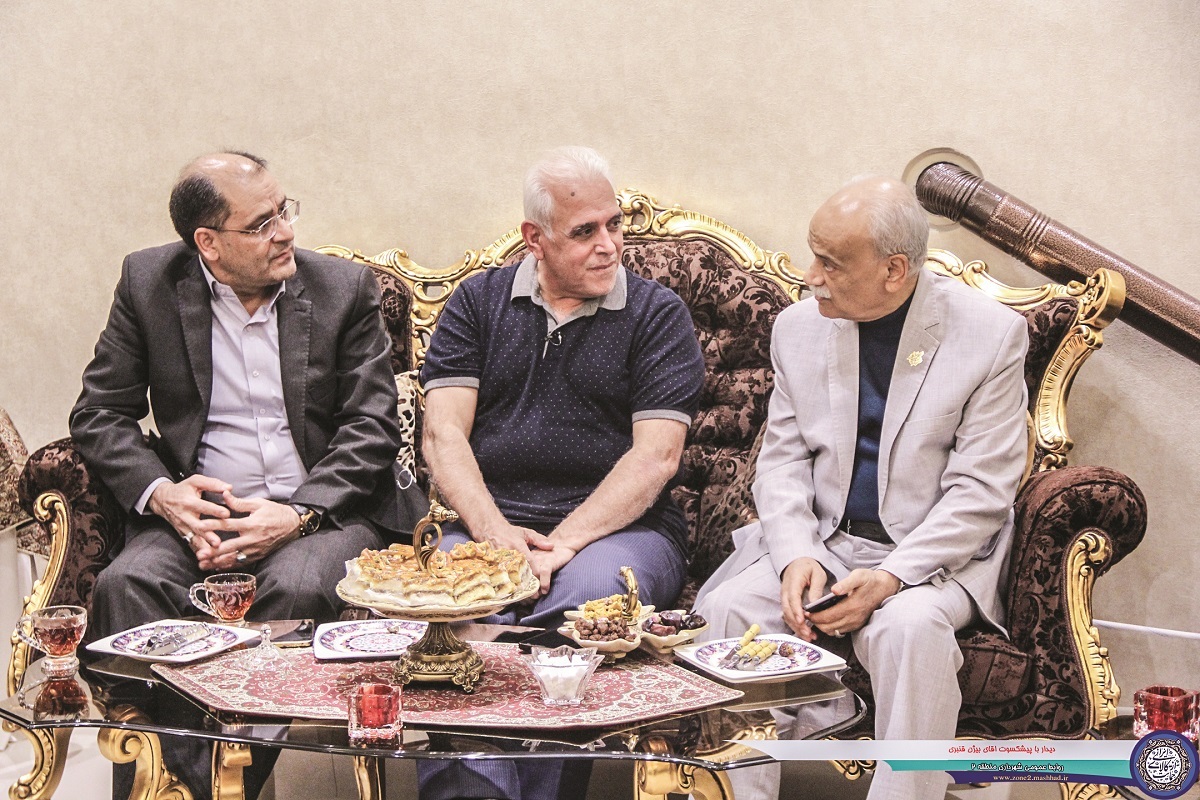 لذت گفتوگو با محمدعلی کلی لذت گفتوگو با محمدعلی کلی