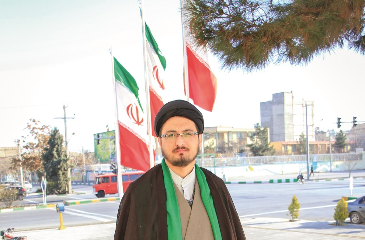 نبی‌زاده، روحانی محله شهید آوینی که زباله تفکیک می‌کند