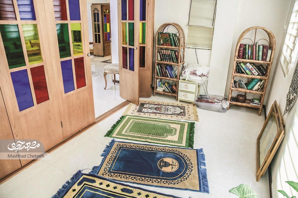 چیدمان خانه آقا محمدهادی به سبک معماری و اسلامی است چیدمان خانه آقا محمدهادی به سبک معماری و اسلامی است