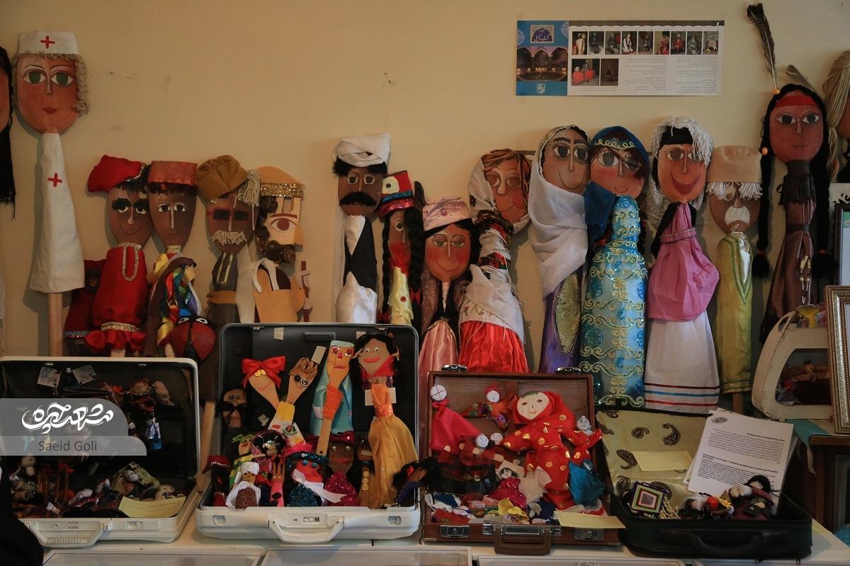 عروسکهایی بیخانمان عروسکهایی بیخانمان