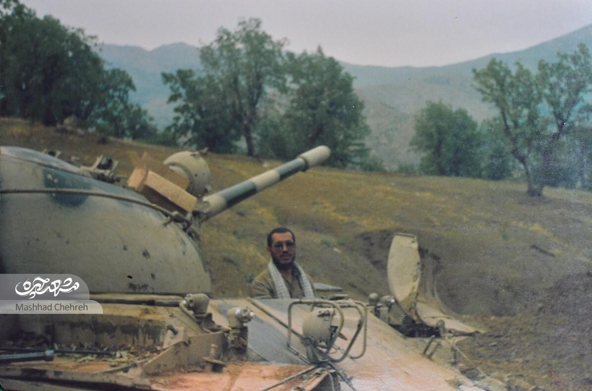 خانواده محمدزاده، نخستین ساکنان محله جاهدشهر ابتدا در چادر زندگی میکردند خانواده محمدزاده، نخستین ساکنان محله جاهدشهر ابتدا در چادر زندگی میکردند
