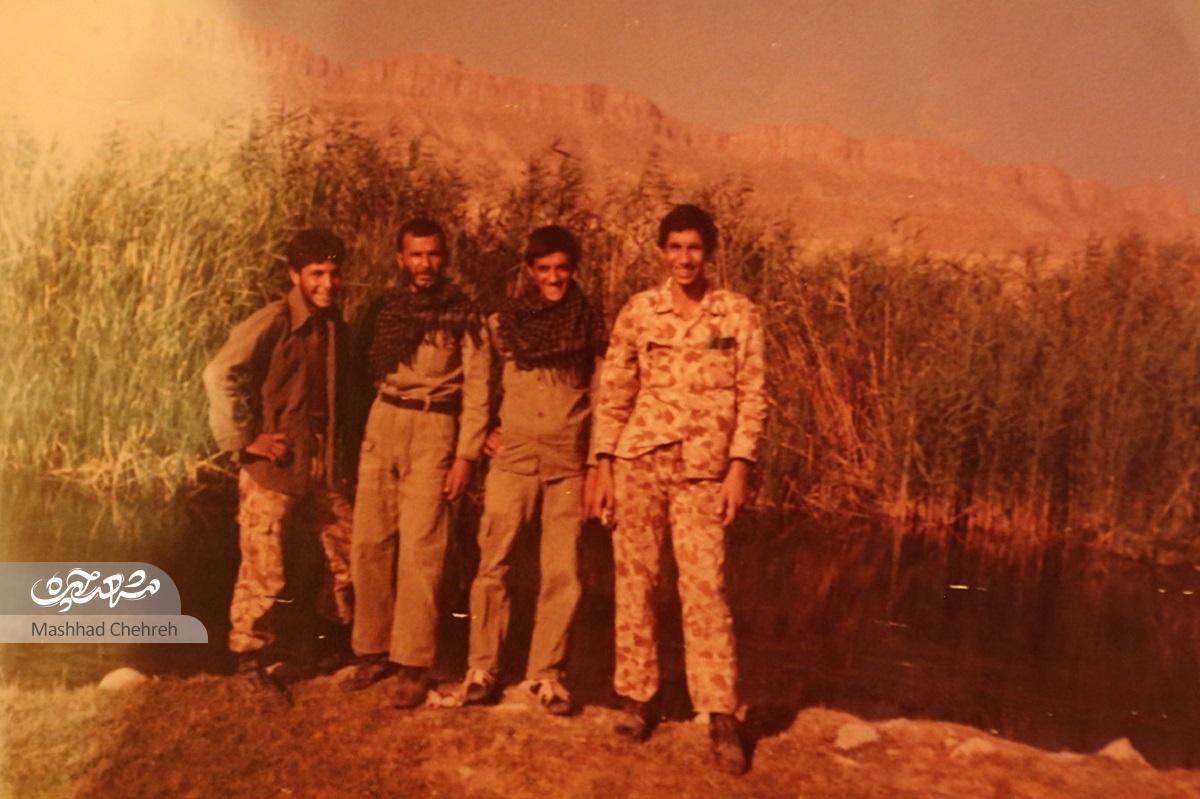 محمدباقر جلیلیان، از نخستین سپاهی های مشهد و فرمانده ادوات لشکر ۲۱ امامرضا(ع) بود محمدباقر جلیلیان، از نخستین سپاهی های مشهد و فرمانده ادوات لشکر ۲۱ امامرضا(ع) بود