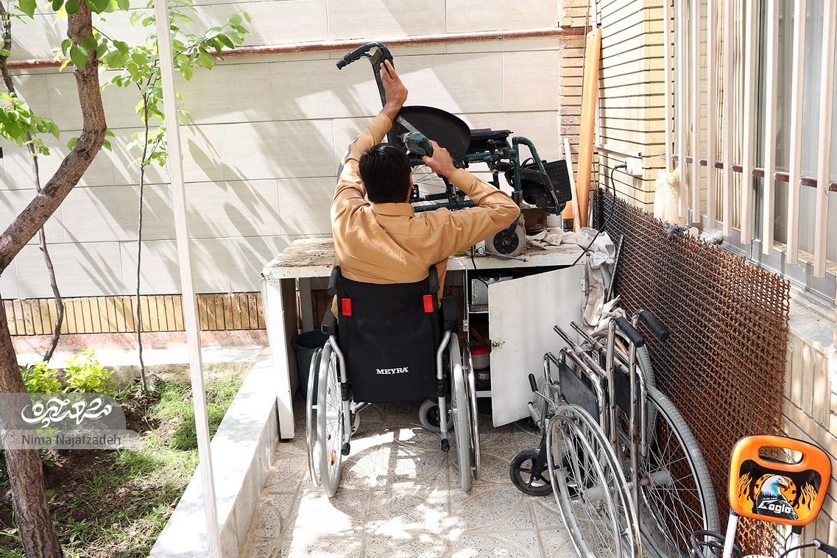 روایت زندگی پدری که بعد از جنگ، تعمیرکار افتخاری ویلچر معلولان شد روایت زندگی پدری که بعد از جنگ، تعمیرکار افتخاری ویلچر معلولان شد
