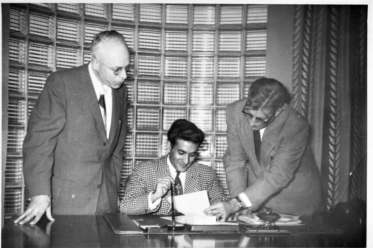 «غریب» واقعا غریب «غریب» واقعا غریب