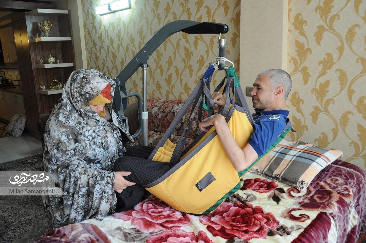 جانباز قطع نخاعی، «محمدحسین سبحانی» هم درس می خواند و هم ورزش میکند. جانباز قطع نخاعی، «محمدحسین سبحانی» هم درس می خواند و هم ورزش میکند.