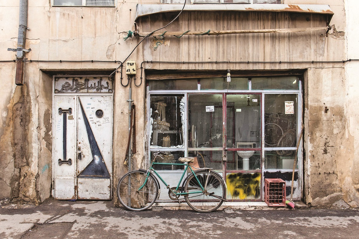 کارخانه کبریت کوچه ای با صدها خاطره کارخانه کبریت کوچه ای با صدها خاطره