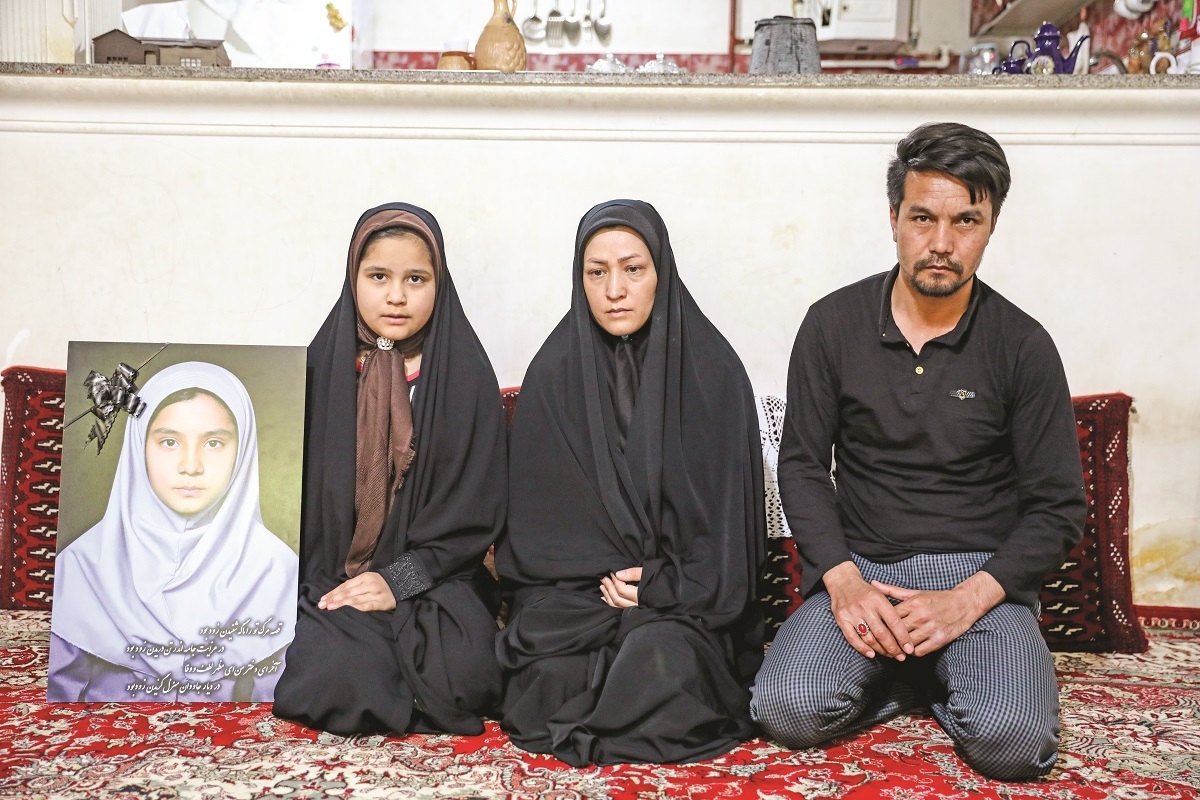 خانواده گلشهری با اهدای اعضای دختر نوجوانشان میخواهند دوباره صدای قلبش را بشنوند خانواده گلشهری با اهدای اعضای دختر نوجوانشان میخواهند دوباره صدای قلبش را بشنوند