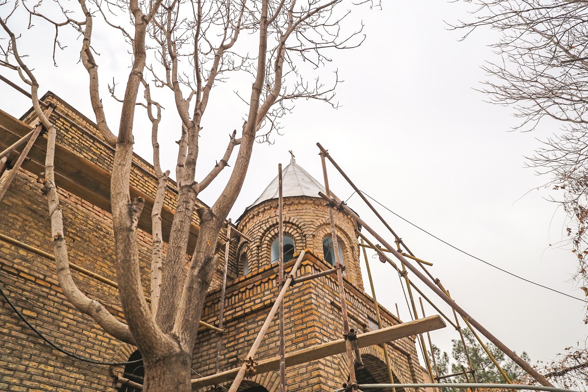 مسروپ مقدس یگانه کلیسای نیمه فعال مشهد
