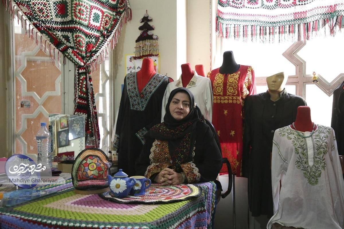 ناهید دلشاد احیا کننده لباس سنتی ایرانی است