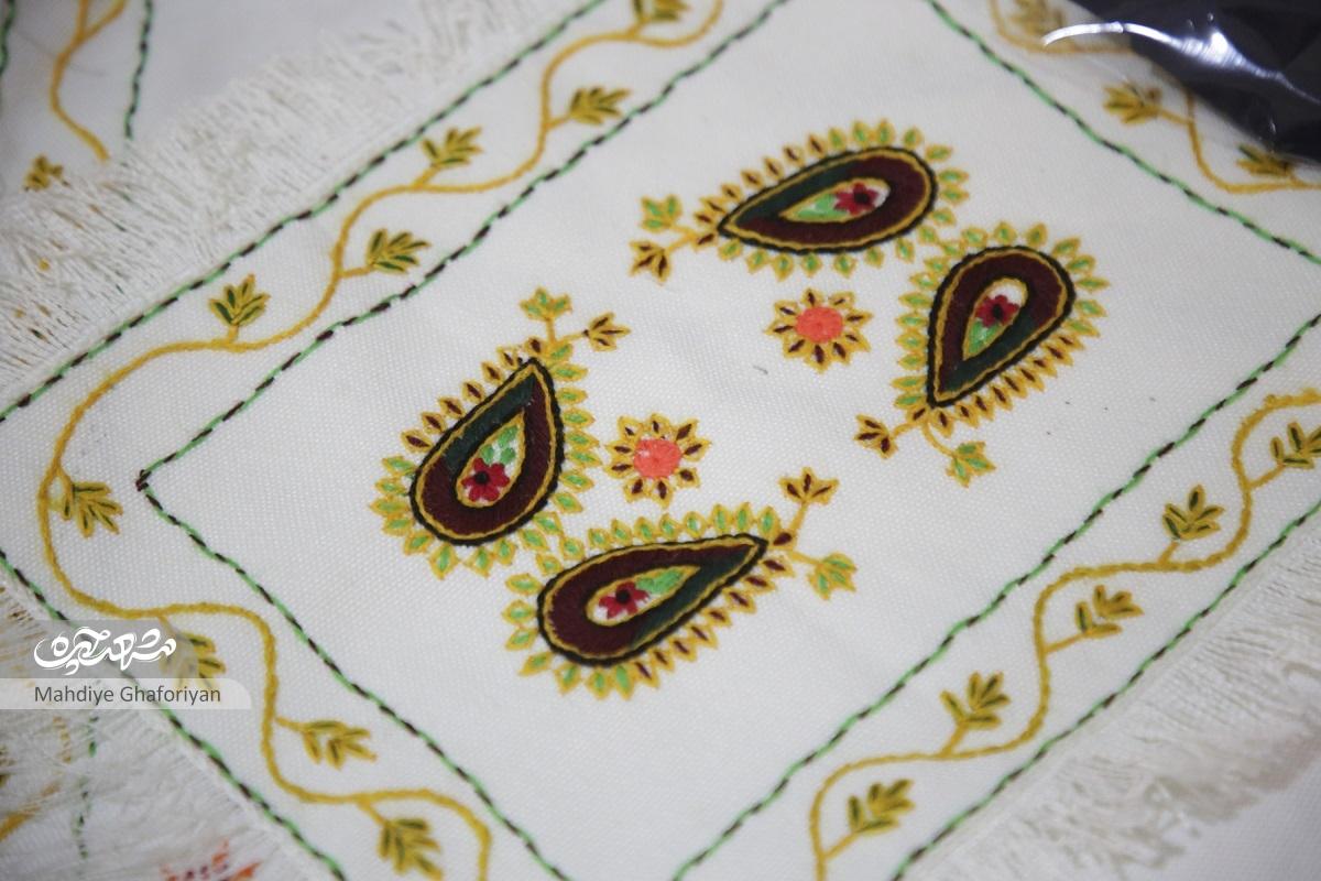 ماندگارکردن نقشهای سوزن دوزی ماندگارکردن نقشهای سوزن دوزی