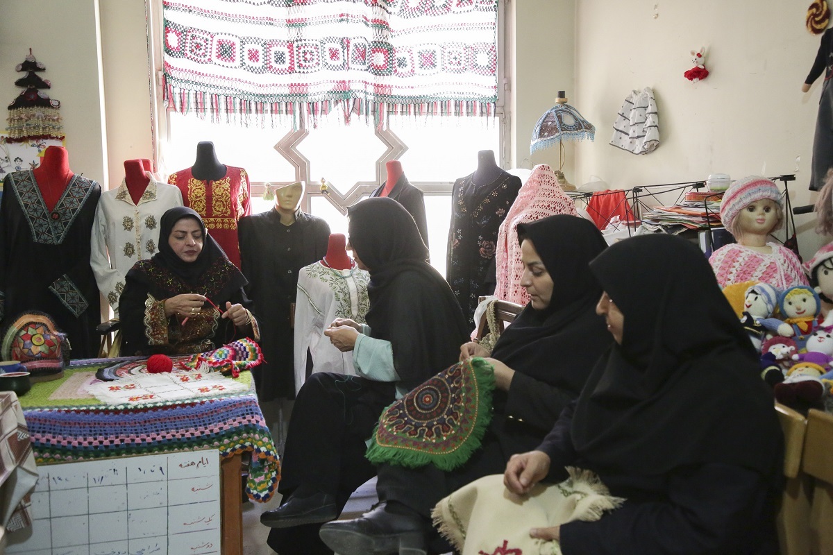 ماندگارکردن نقشهای سوزن دوزی ماندگارکردن نقشهای سوزن دوزی