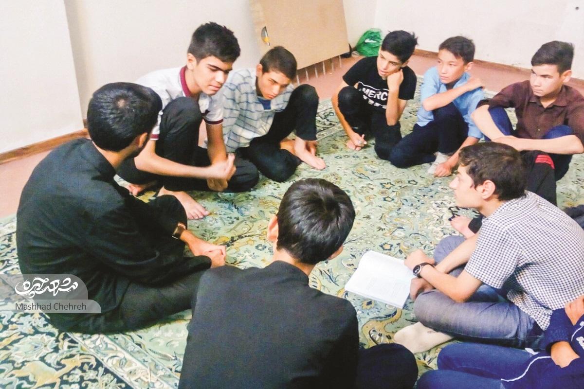 اهالی پنجتن با همراهی هم مسجدصاحبالزمان(عج) را ساختند اهالی پنجتن با همراهی هم مسجدصاحبالزمان(عج) را ساختند