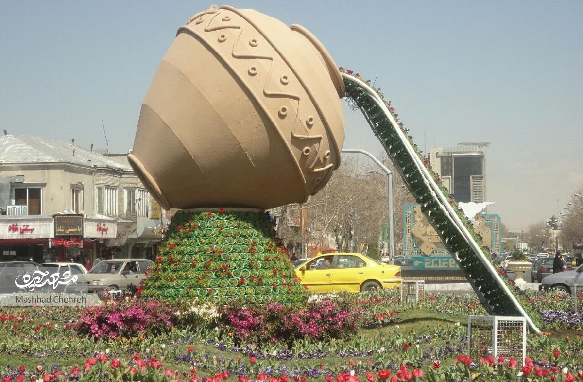 رضا عنایتی بسیاری المان‌های فضای سبز را طراحی و اجرا کرده است