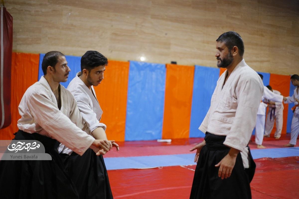 حجتالاسلام و المسلمین سیدرضا علوی، سرداور مسابقات دفاع شخصی استان است حجتالاسلام و المسلمین سیدرضا علوی، سرداور مسابقات دفاع شخصی استان است