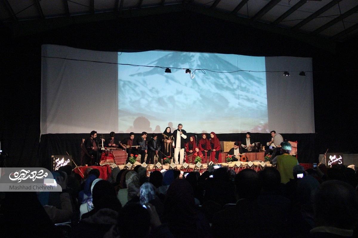 در بزرگترین خانواده مشهدی فقط «عشق» موج میزند در بزرگترین خانواده مشهدی فقط «عشق» موج میزند