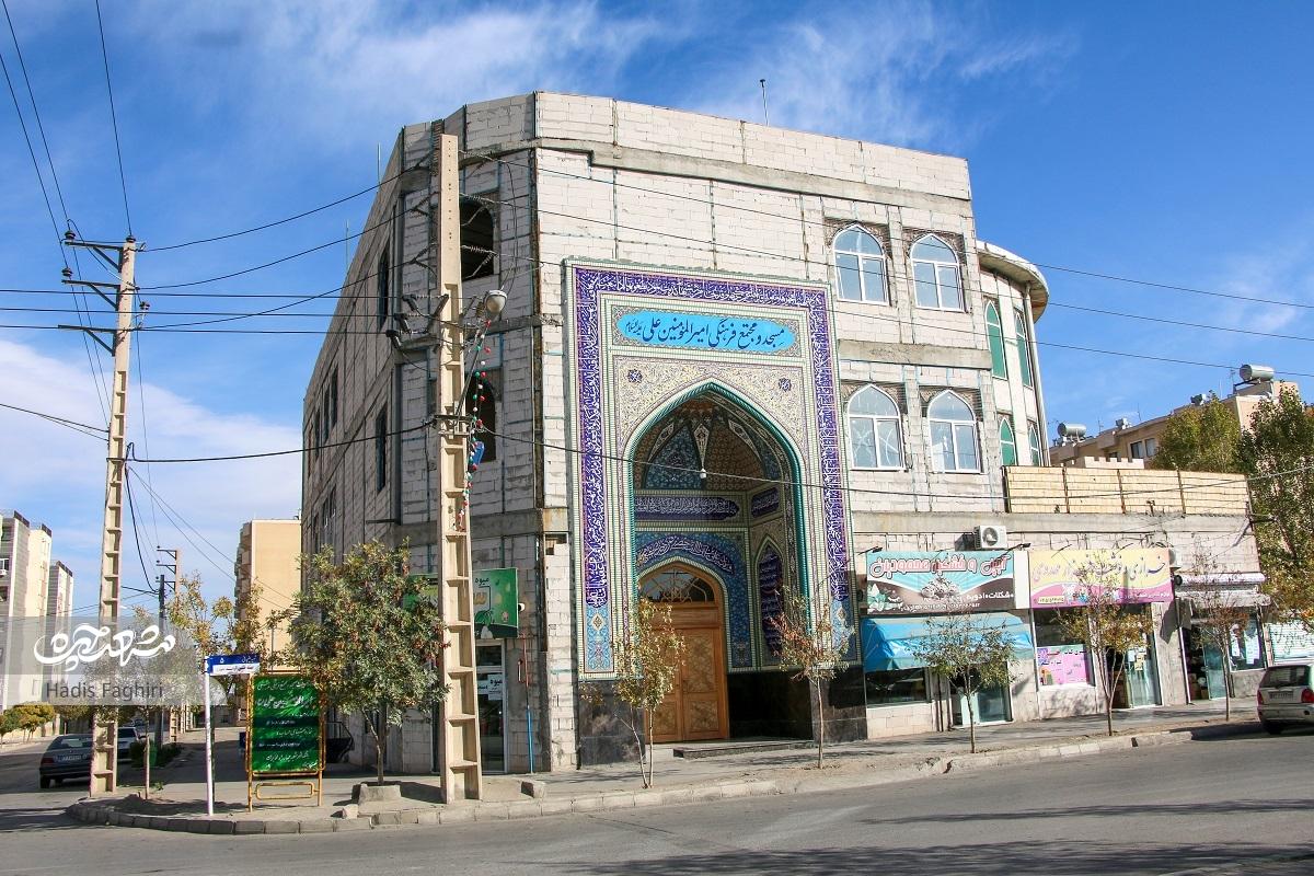 معبری در احاطه مجتمعها معبری در احاطه مجتمعها