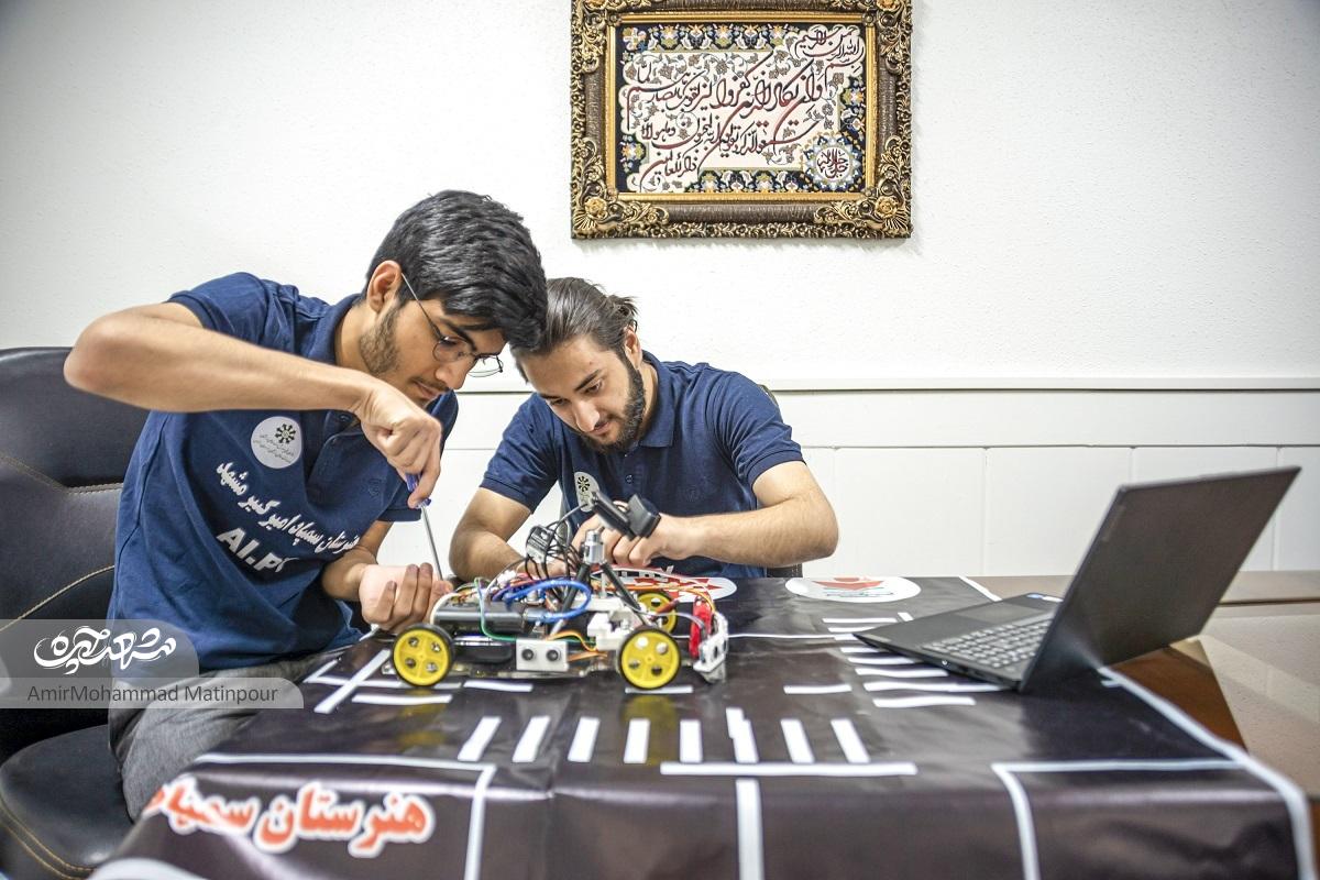 پشتکار، پشت نبوغ