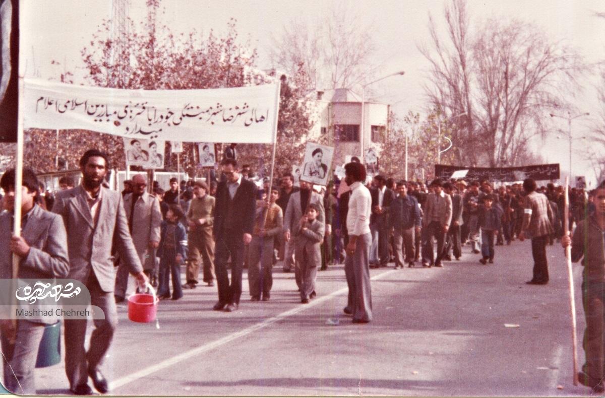 عباس خادم در زیرزمین خانه پدربزرگش انقلابی شد