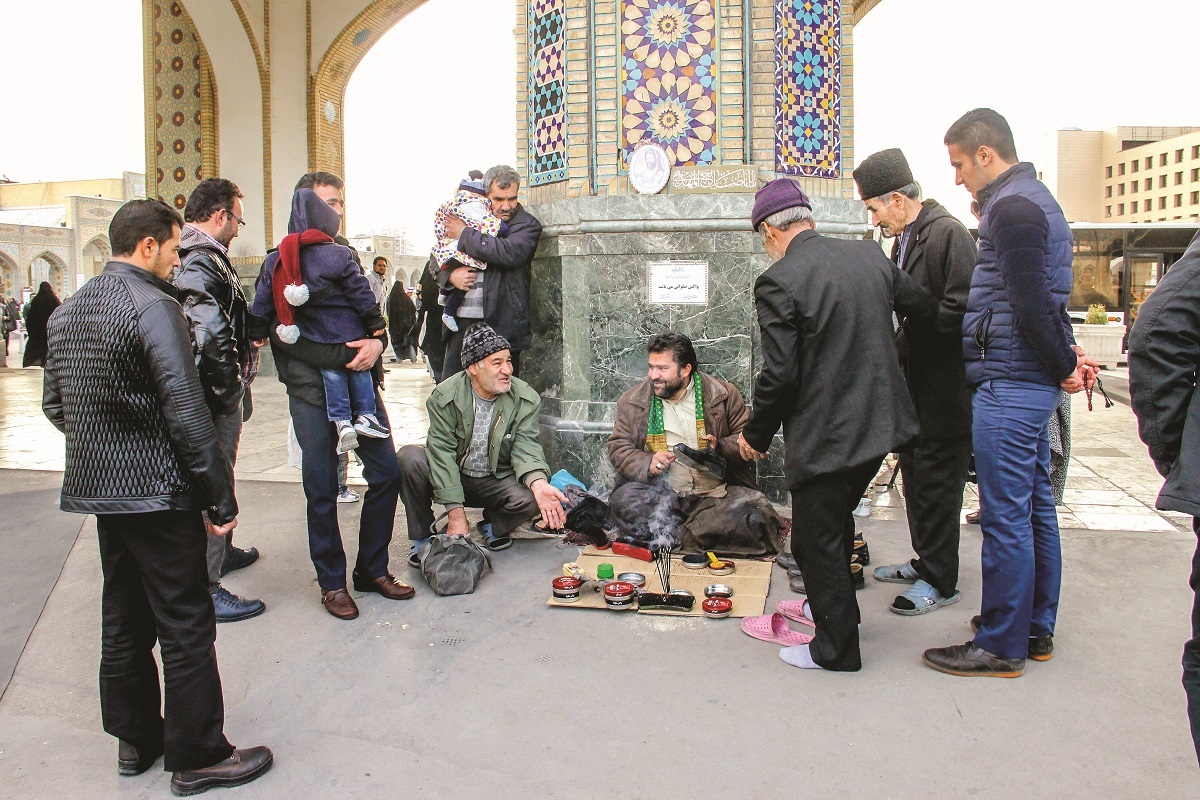 ائمه(ع)، شریک مالم هستند ائمه(ع)، شریک مالم هستند