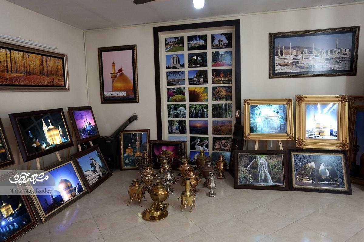نگارخانهای با بیش از ۳۰ هزارعکس از حرم مطهر رضوی در منزل محمدرضا لطفی نگارخانهای با بیش از ۳۰ هزارعکس از حرم مطهر رضوی در منزل محمدرضا لطفی