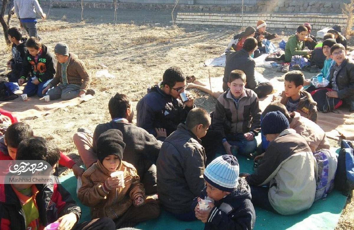 خواهران و برادران شوکتی زمین چهارهزارمتریشان را برای کودکان استثنایی وقف کردند خواهران و برادران شوکتی زمین چهارهزارمتریشان را برای کودکان استثنایی وقف کردند